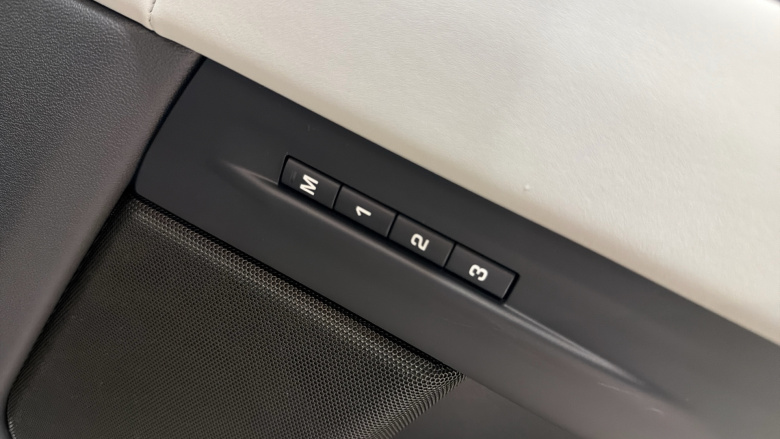 Land Rover Range Rover Evoque 1.5 P270e Edition 5dr Auto Hatchback